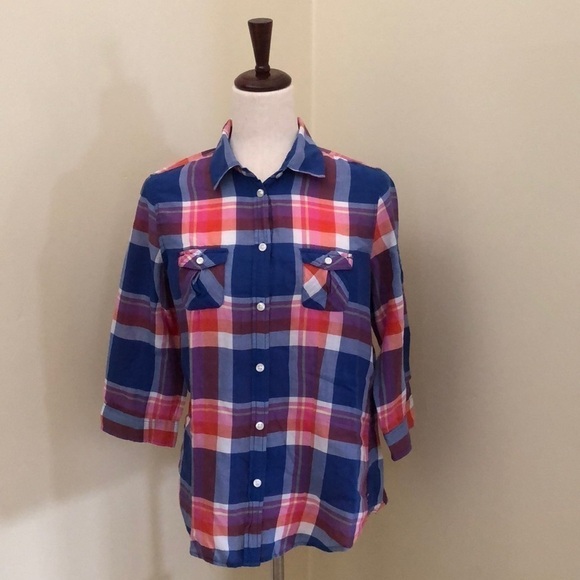 American Eagle. Button down Shirt. Plaid. Medium - Picture 4 of 12